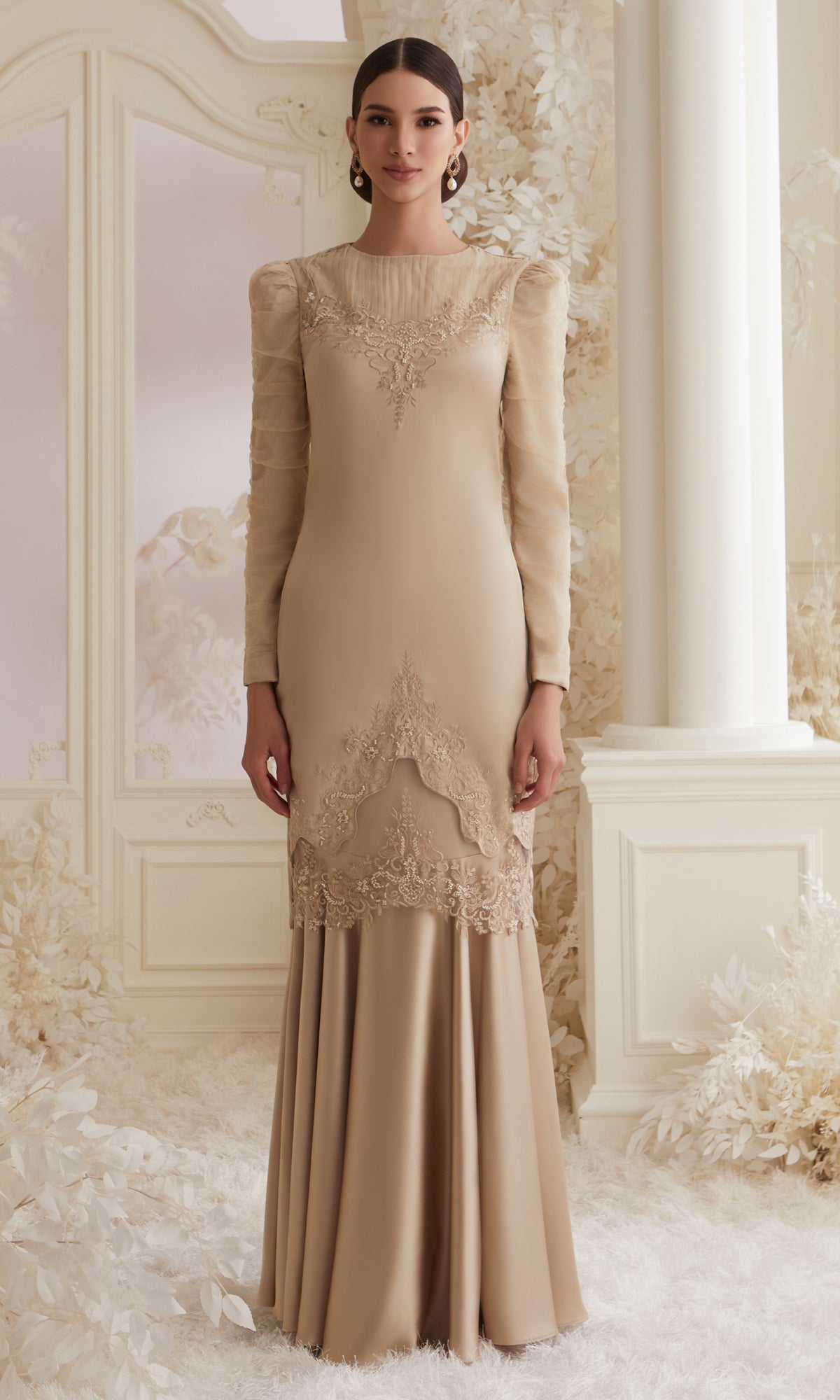Sereena Brides in Champagne Sereena Brides in Champagne