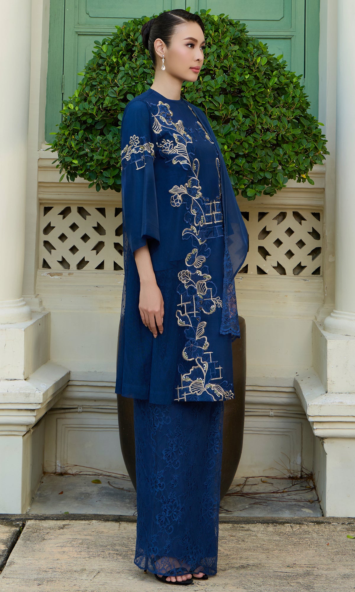 Hudaa Kurung in Navy Blue Hudaa Kurung in Navy Blue