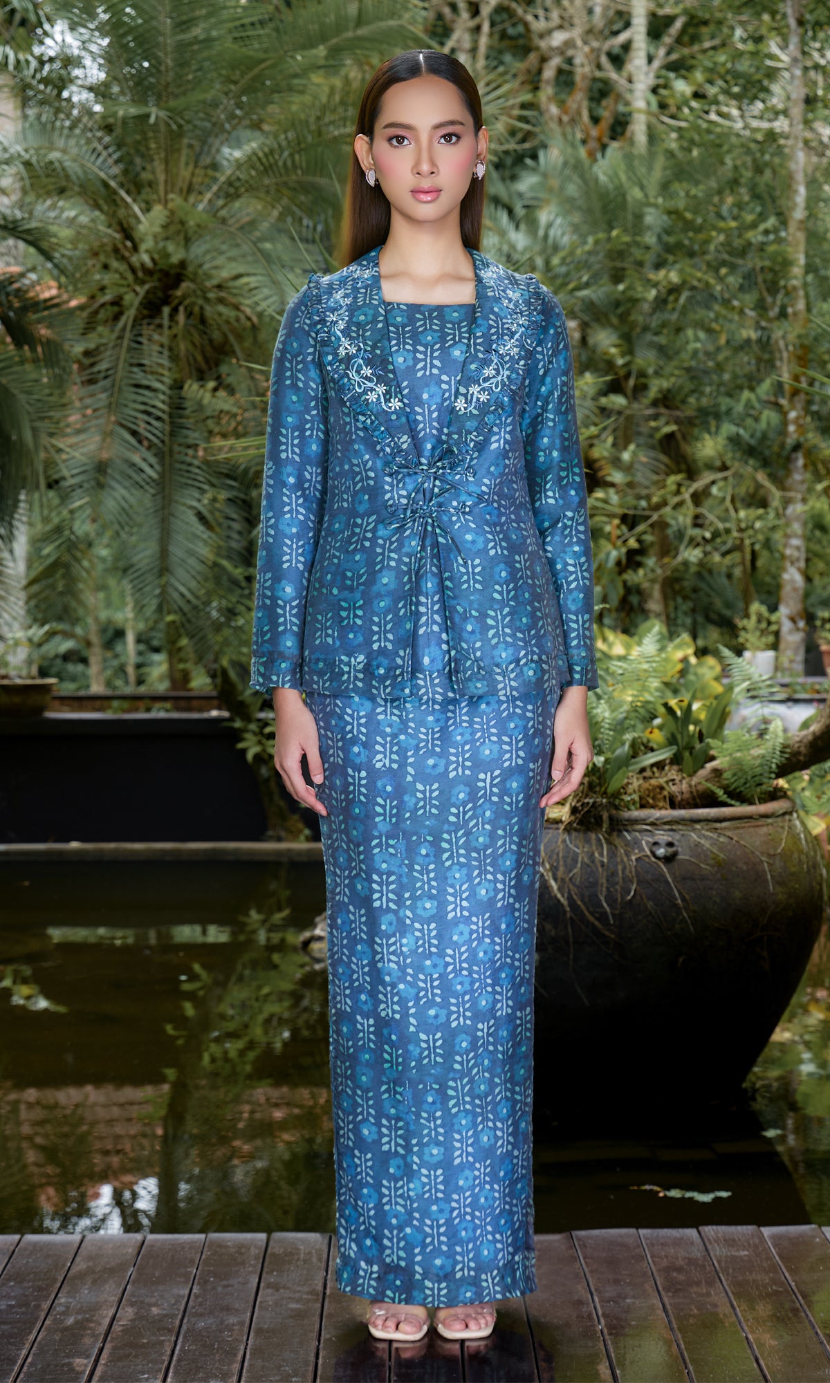 Soraya Kurung in Princess Blue Soraya Kurung in Princess Blue