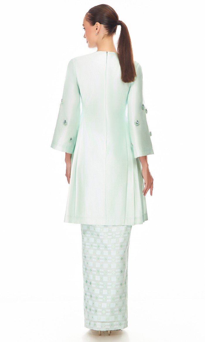 Alita Kurung in Light Mint