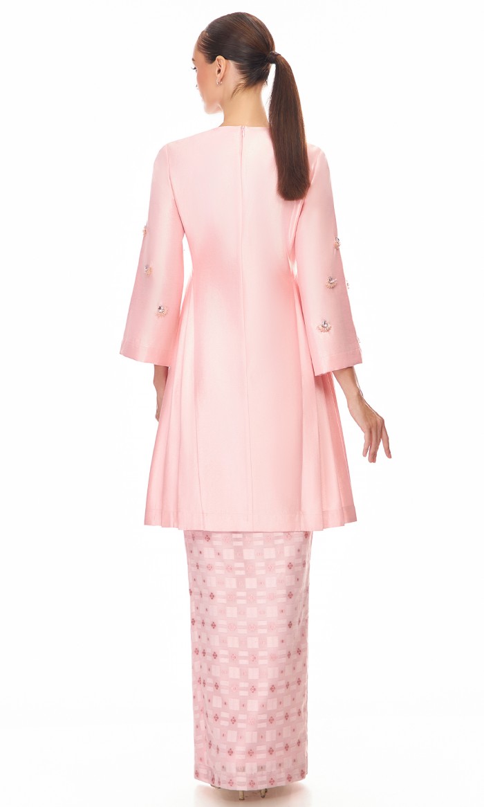 Alita Kurung in Light Pink