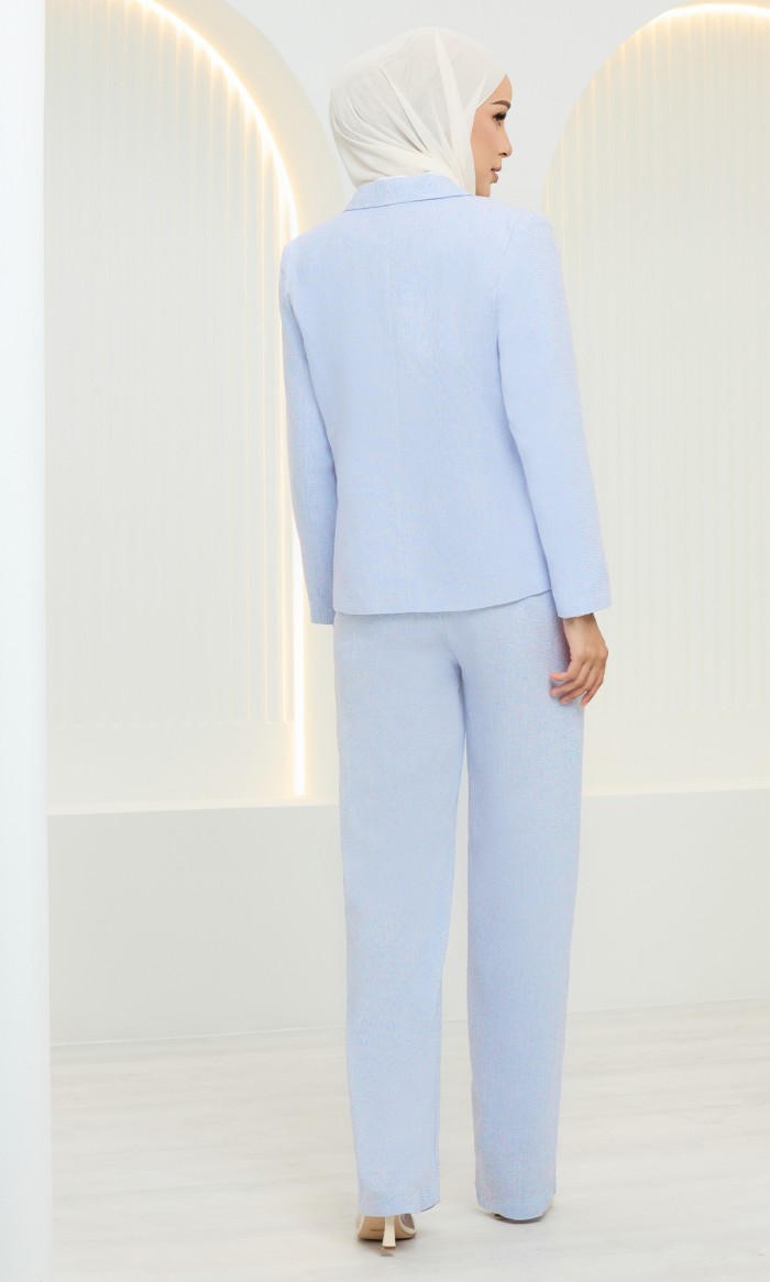 Amalia Suit in Uranian Blue