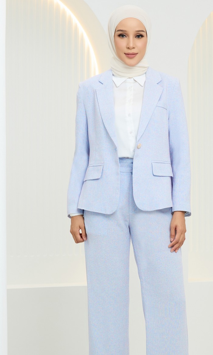 Amalia Suit in Uranian Blue