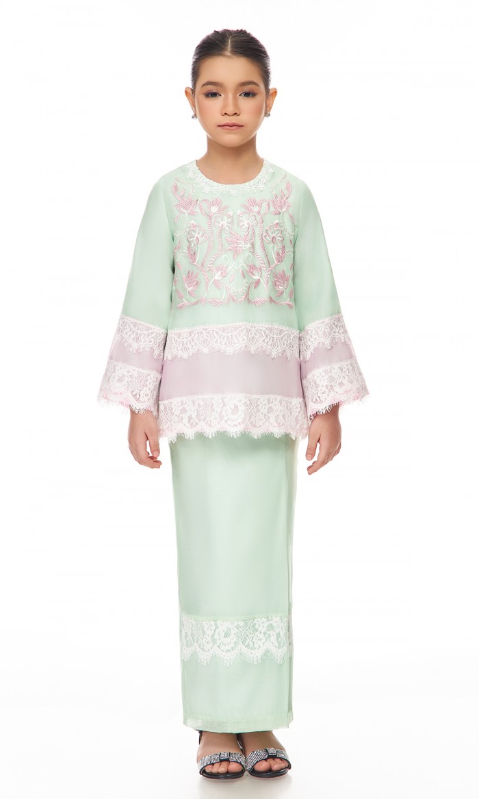 Ameelya Kurung Kids in Seaform Green