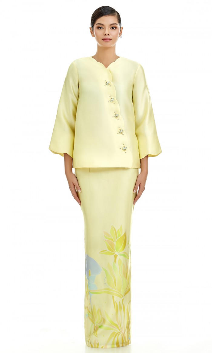 Ameesya Kurung in Parchment Yellow (AS-IS)