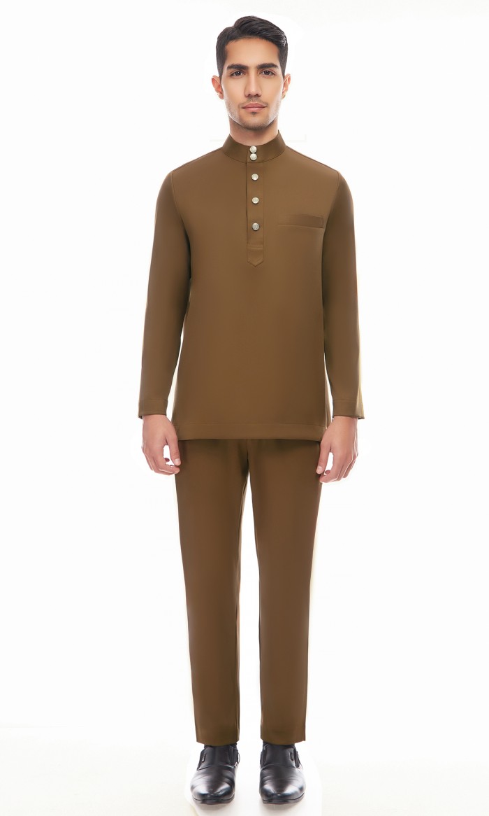 Aaryan Baju Melayu in Rich Brown