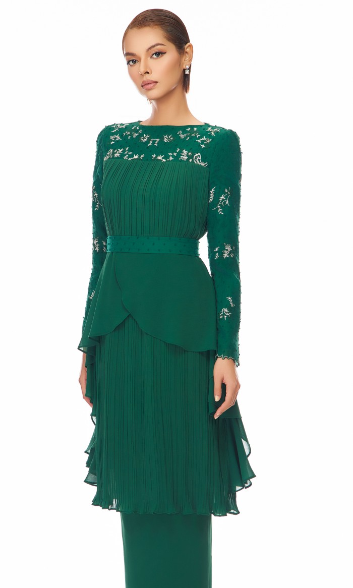 Charmaine Kurung in Castleton Green