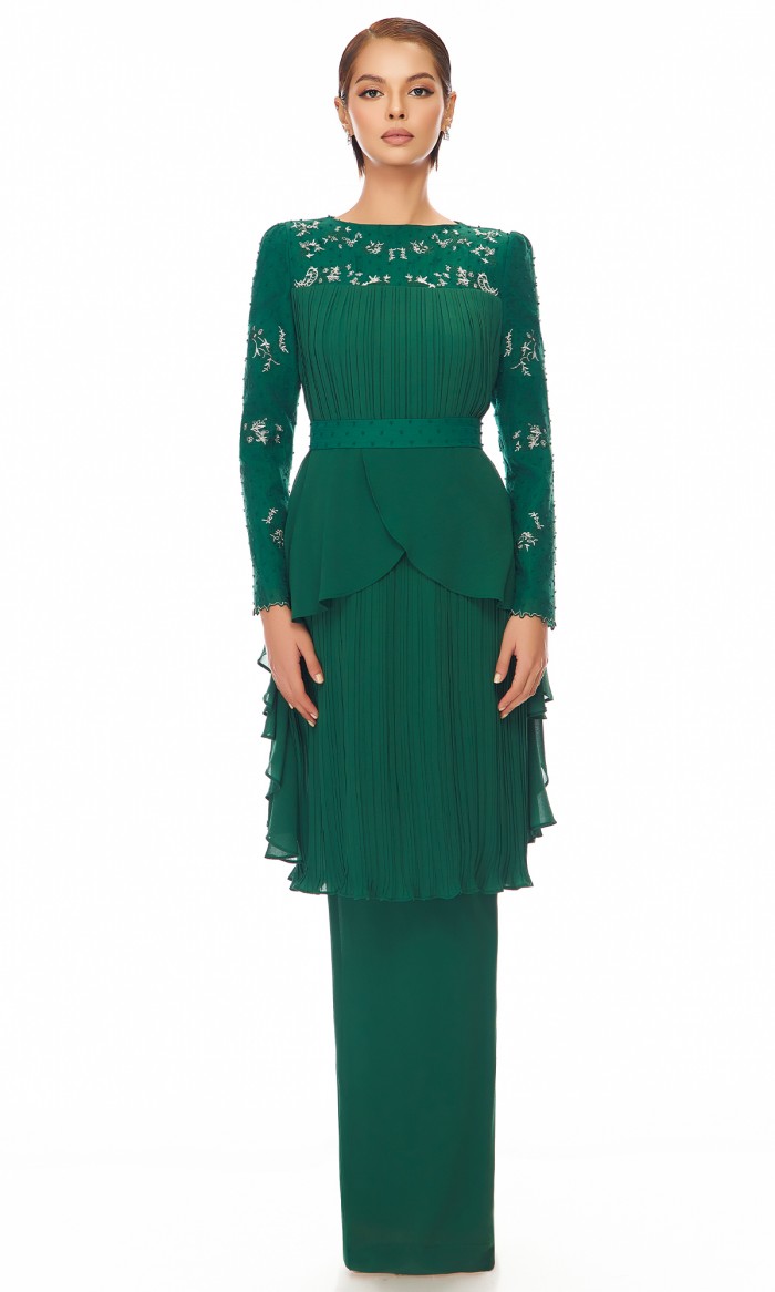 Charmaine Kurung in Castleton Green