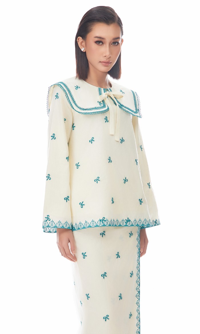 Chiara Kurung in Turquoise Blue