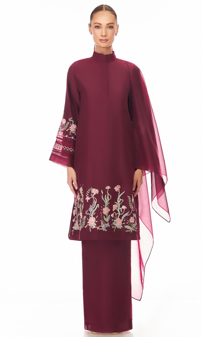 Emerie Kurung in Old Mauve