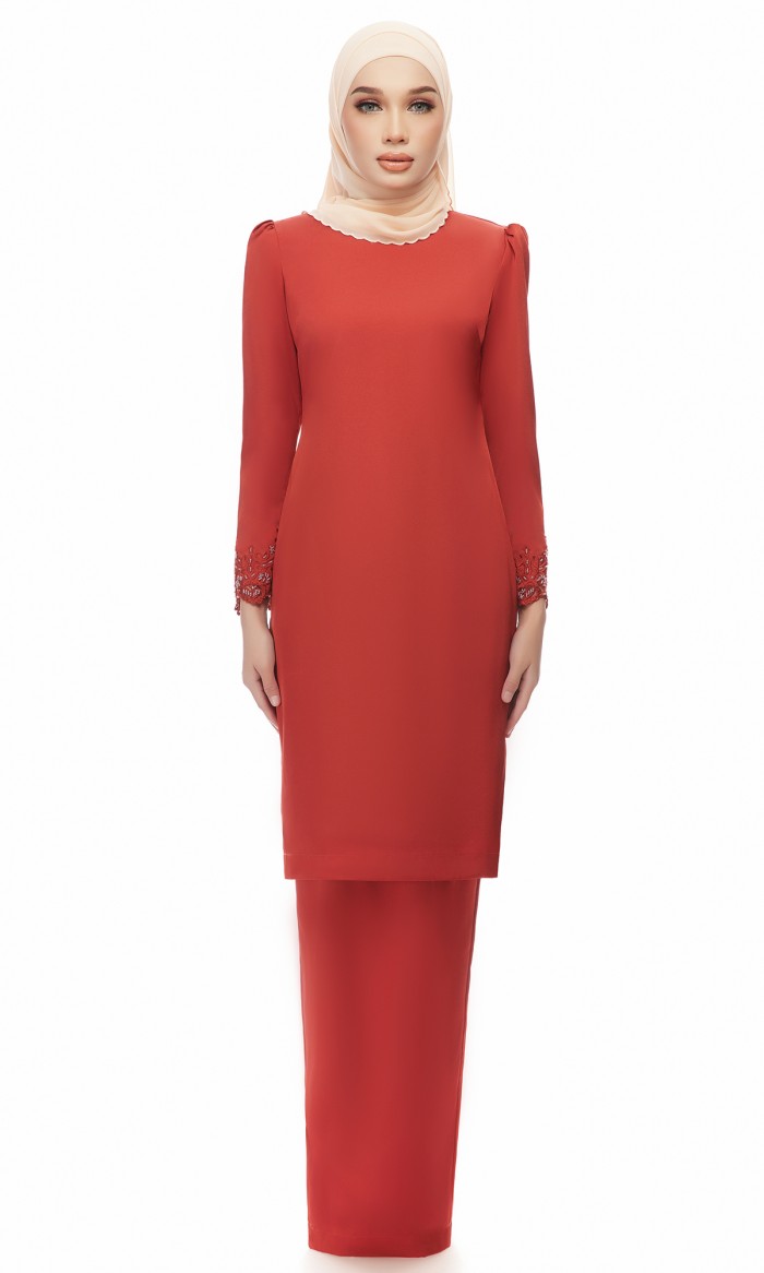 Fedora Kurung 3.0 in Spice Red