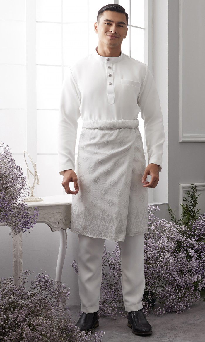 Hayyan Baju Melayu in White (AS-IS)
