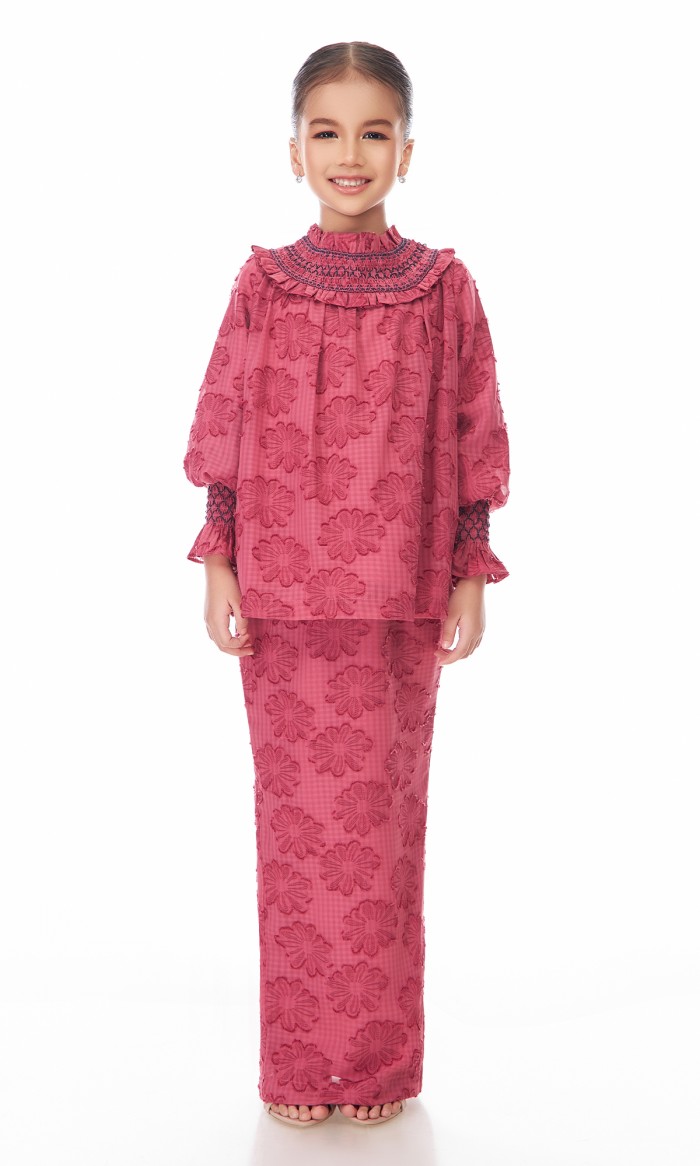 Indira Kurung Kids in Granita Pink