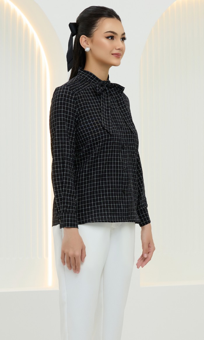 Isla Checked Top in Jade Black