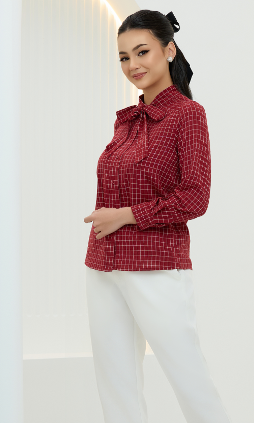 Isla Checked Top in Falu Red