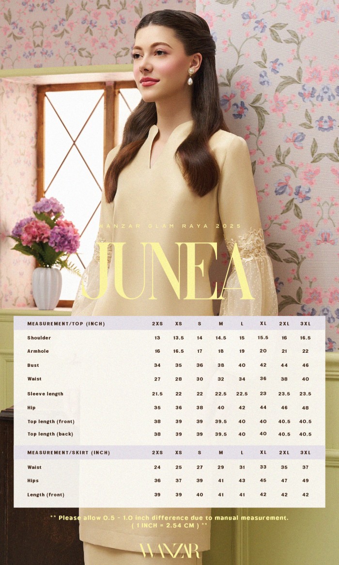 Junea Kurung in Champagne Gold