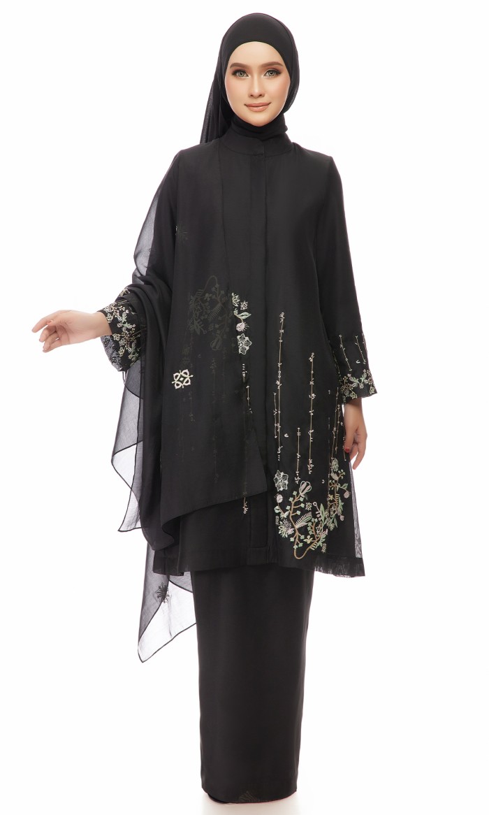 Khaleeda Kurung 2.0 in Raven Black