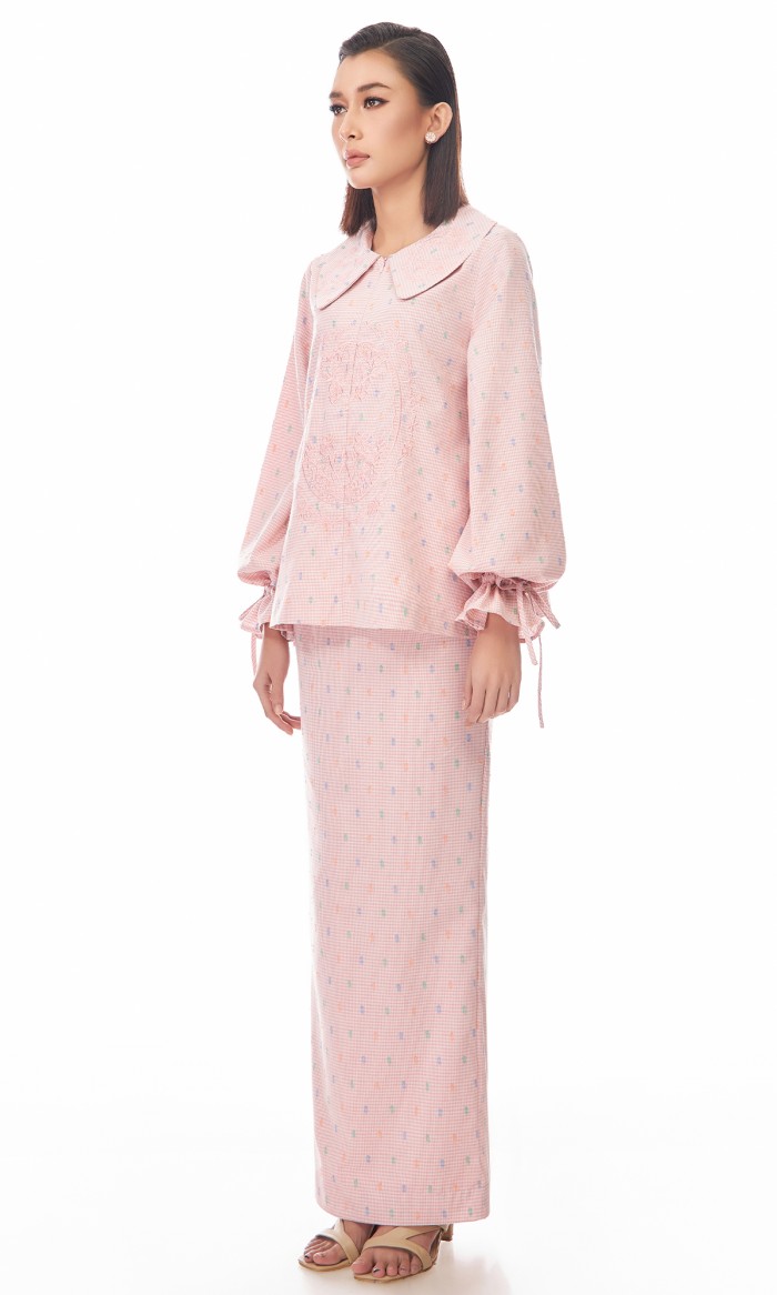 Lenora Kurung in Blush Pink