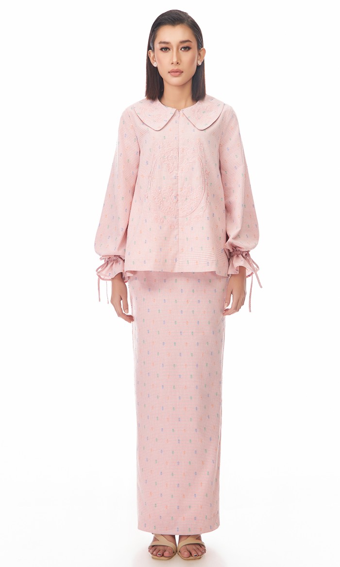 Lenora Kurung in Blush Pink