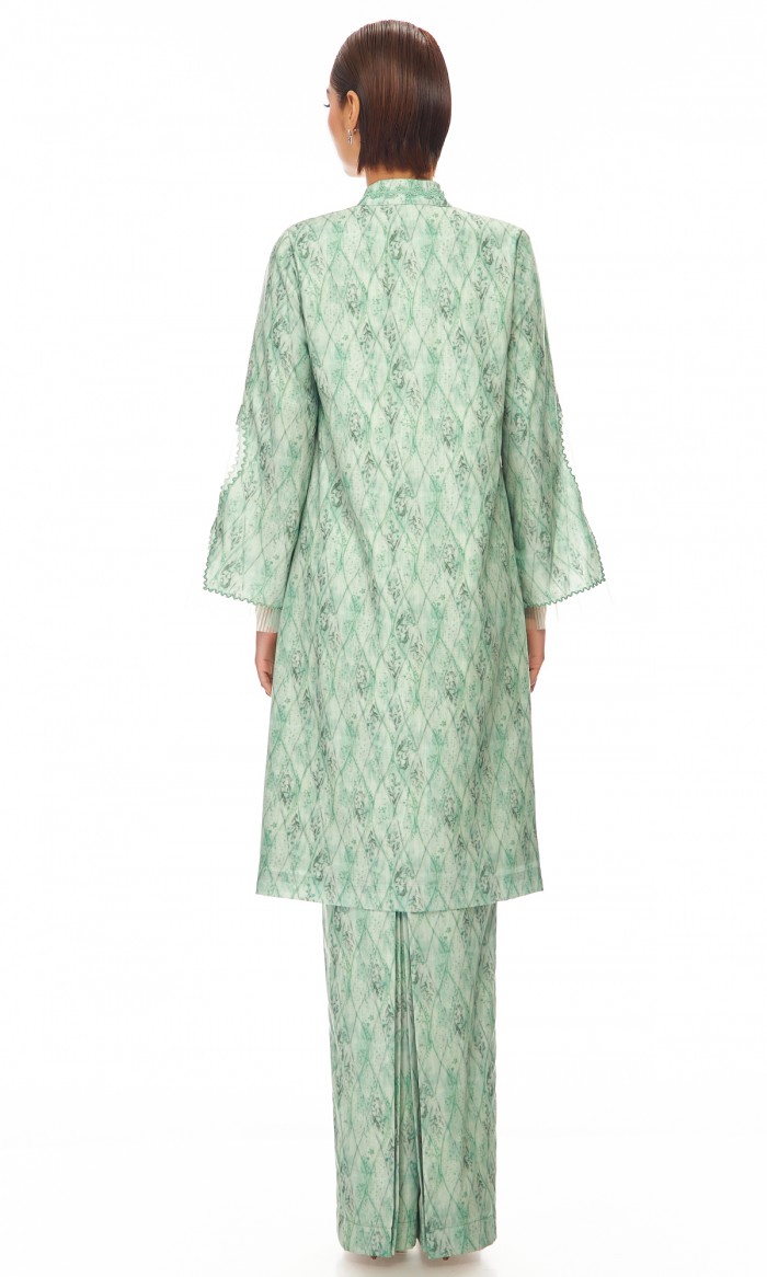 Mauven Kurung in Celadon Green