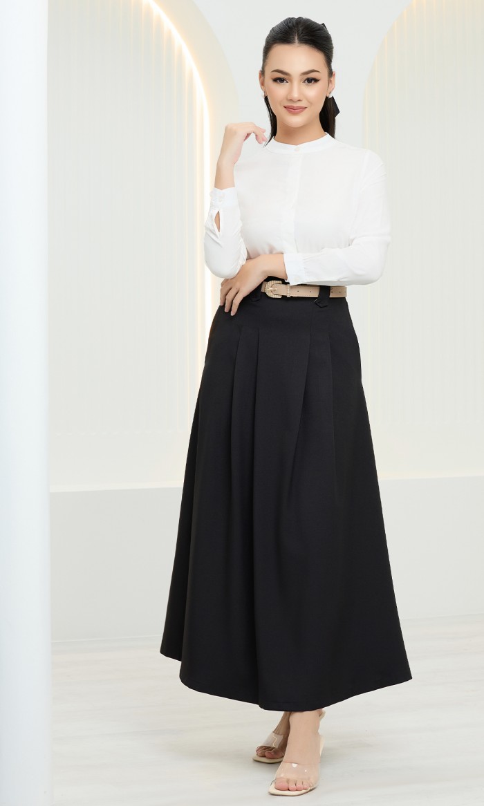 Medea Skirt in Black