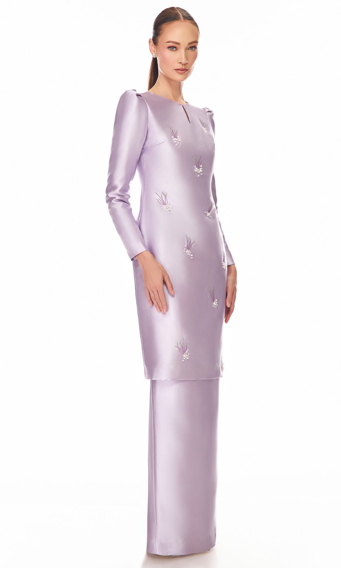 Oceanna Kurung in Lavender Blush