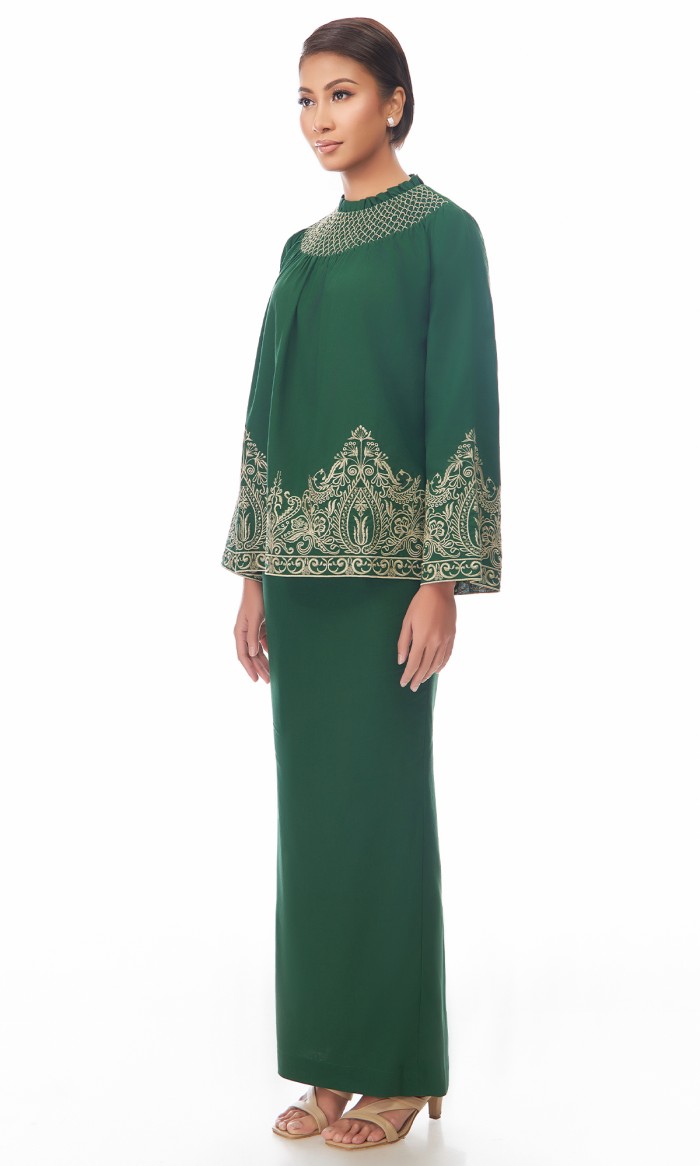 Odette Kurung in Kombu Green