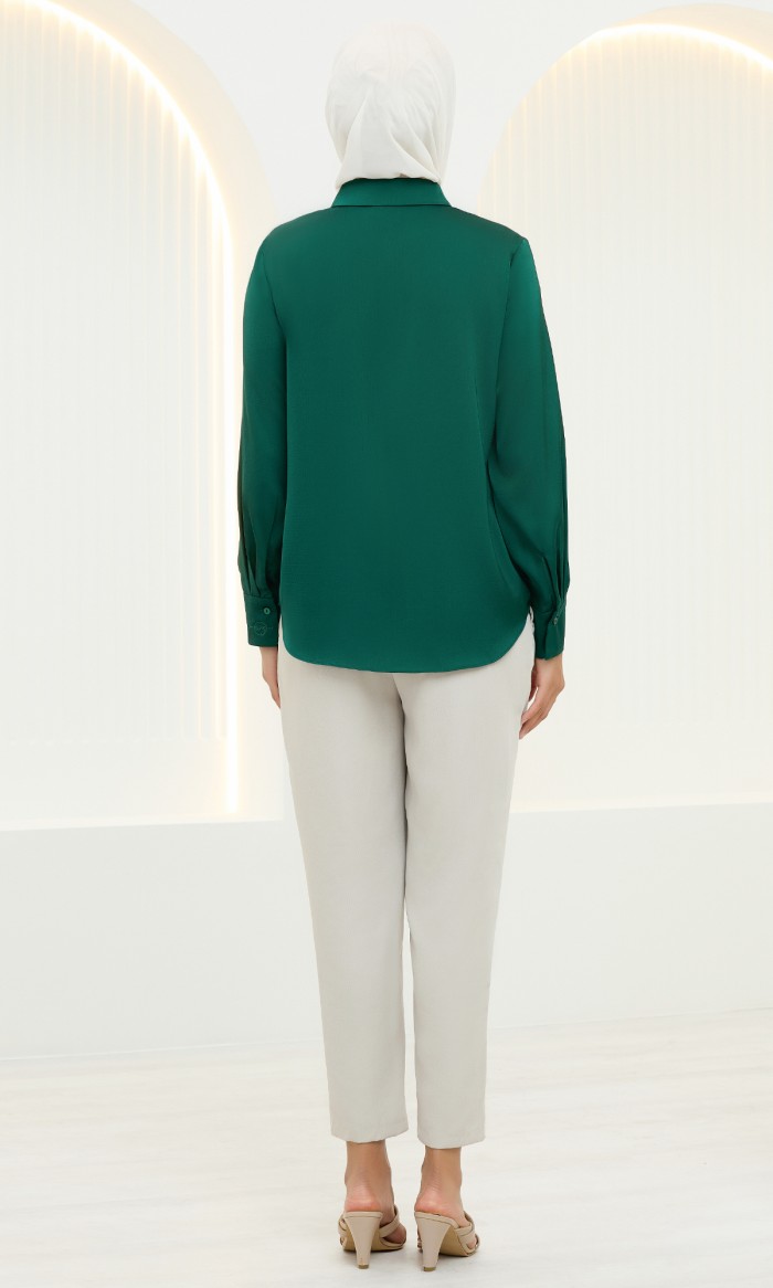 Olivia Top in Cadmium Green