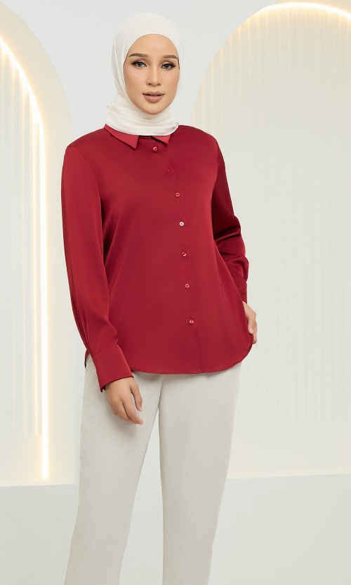 Olivia Top in Merlot Maroon