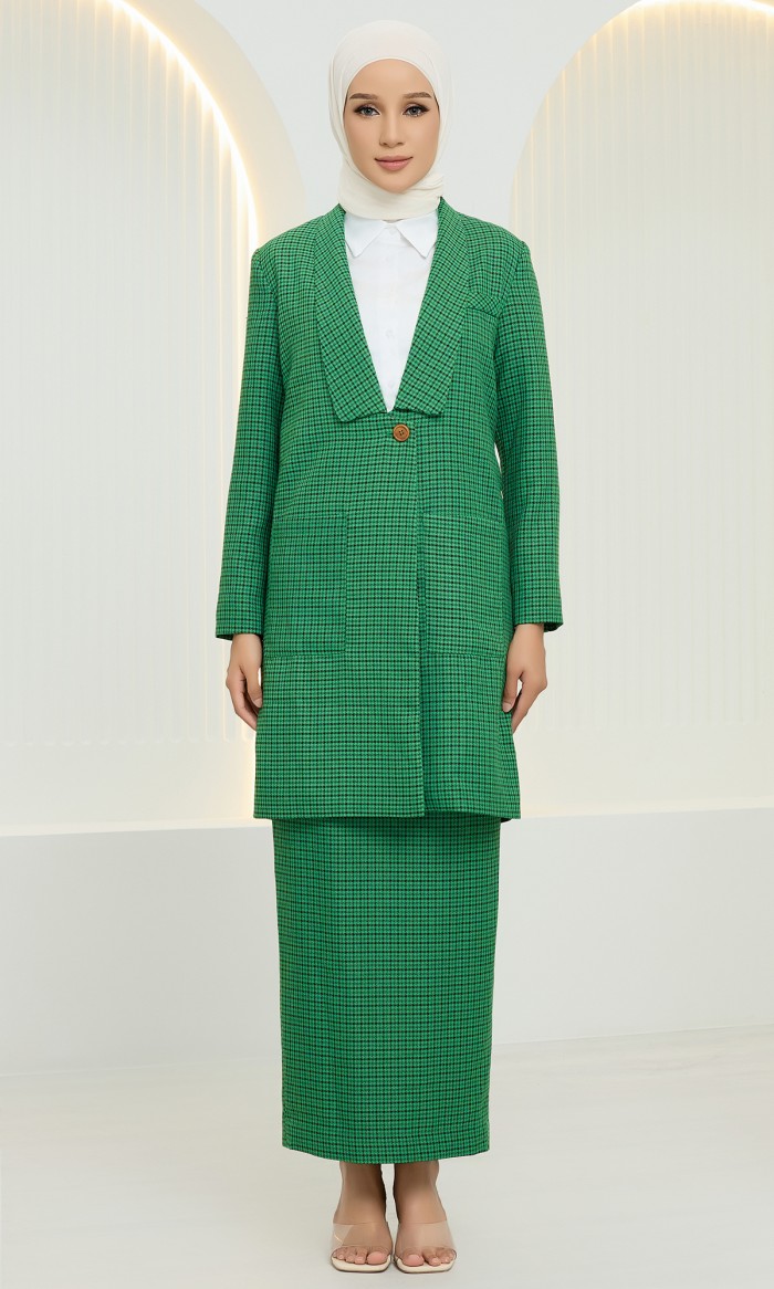 Oona Suit in Forest Green