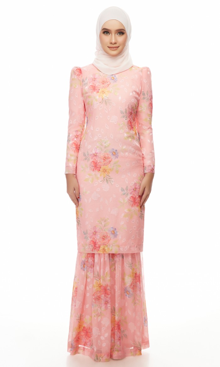 Rasheeda Kurung in Rouge Pink