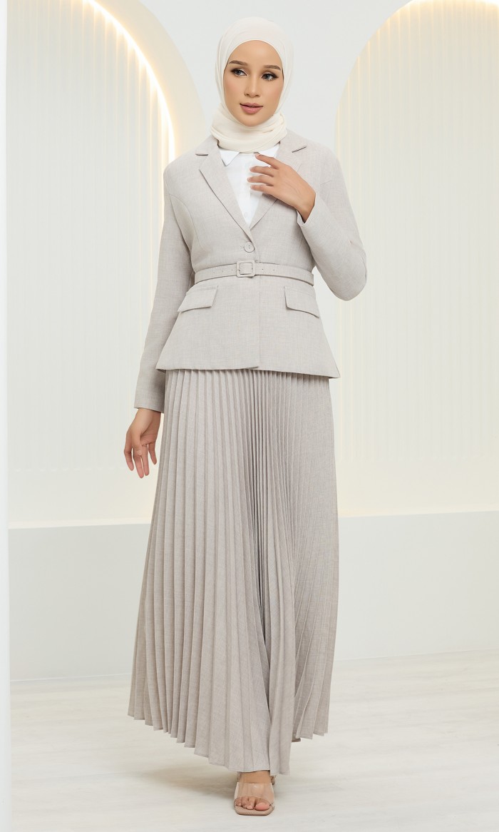 Tihani Suit in Light Grey