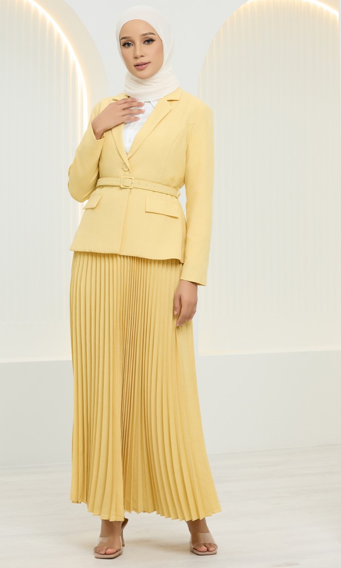 Tihani Suit in Naples Yellow