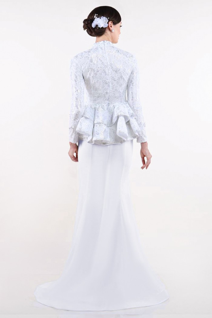 Tarnya Brides in Off White