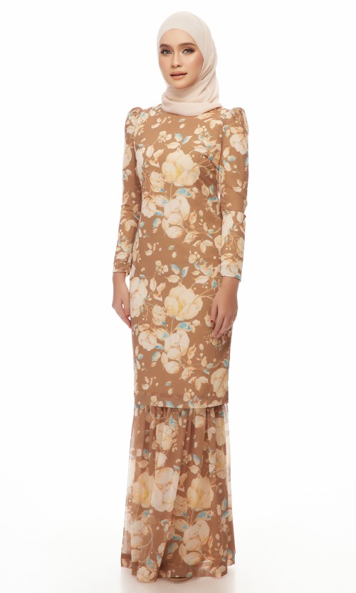 Zaleha Kurung in Hazel Brown