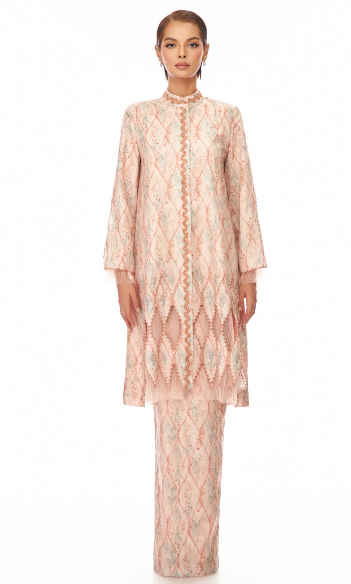 Mauven Kurung in Canter Peach