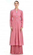 Maryam Kurung in Thulian Pink